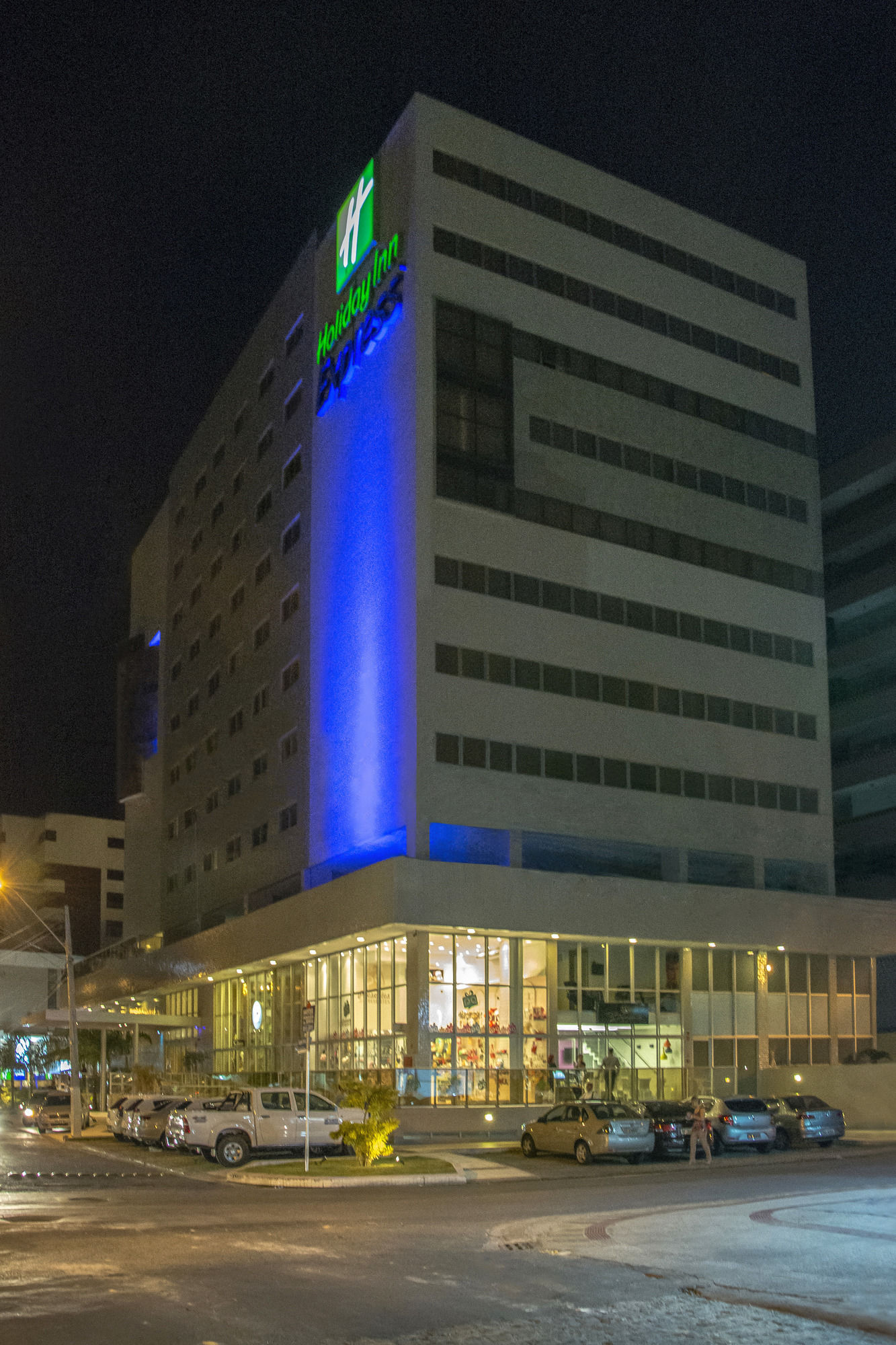 Фото Holiday Inn Express Maceio Ponta Verde, an Ihg Hotel