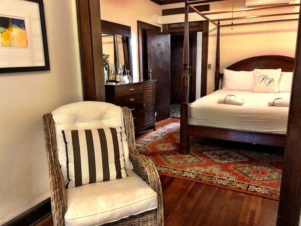 Фото Park Plaza Hotel