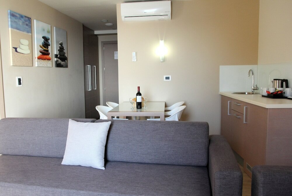 Фото Renieris Hotel