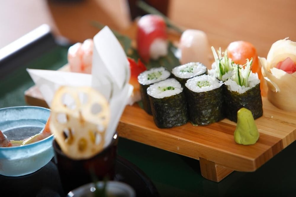 Фото Ningbo Nanyuan Universe Deluxe Hotel