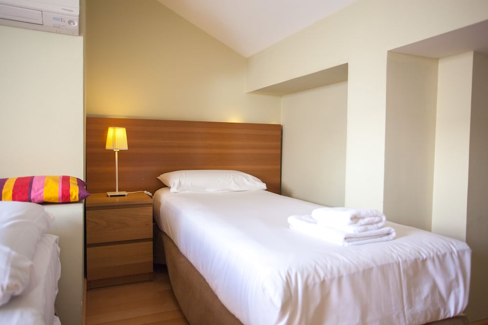 Фото Palafox Central Suites