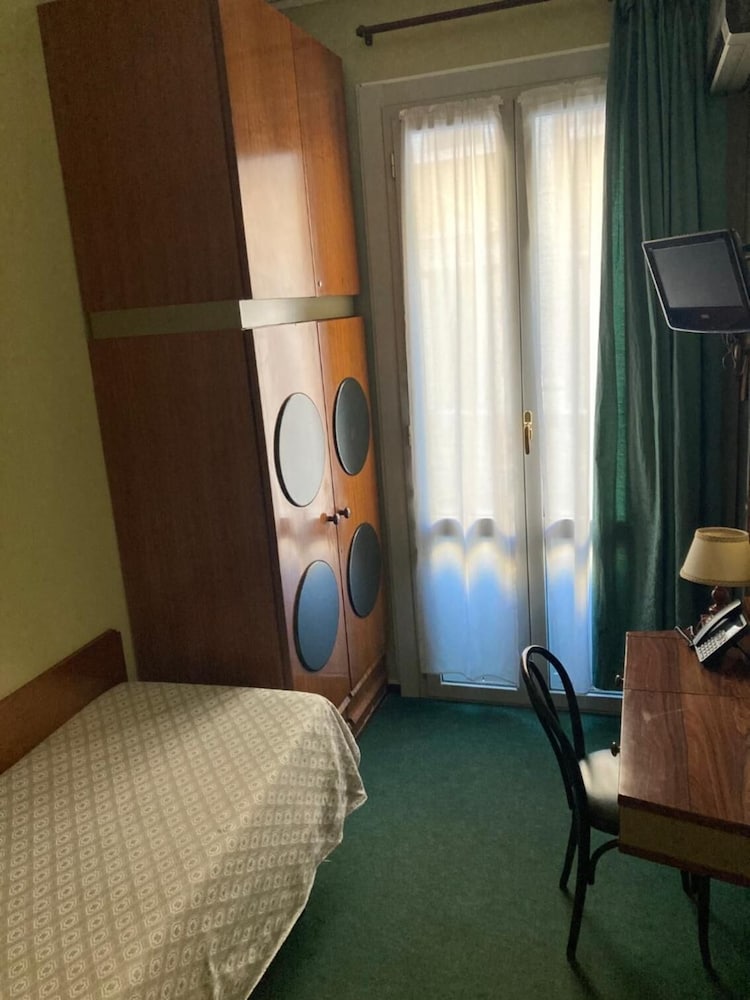 Фото London Hotel