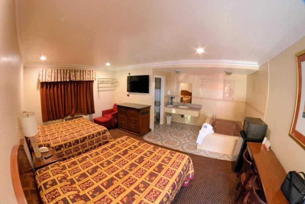 Фото Palace Inn Oxnard