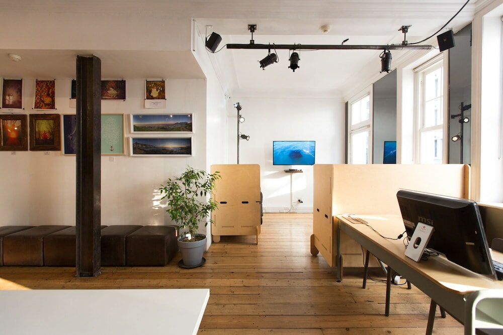 Фото Daddy Long Legs Art Hotel