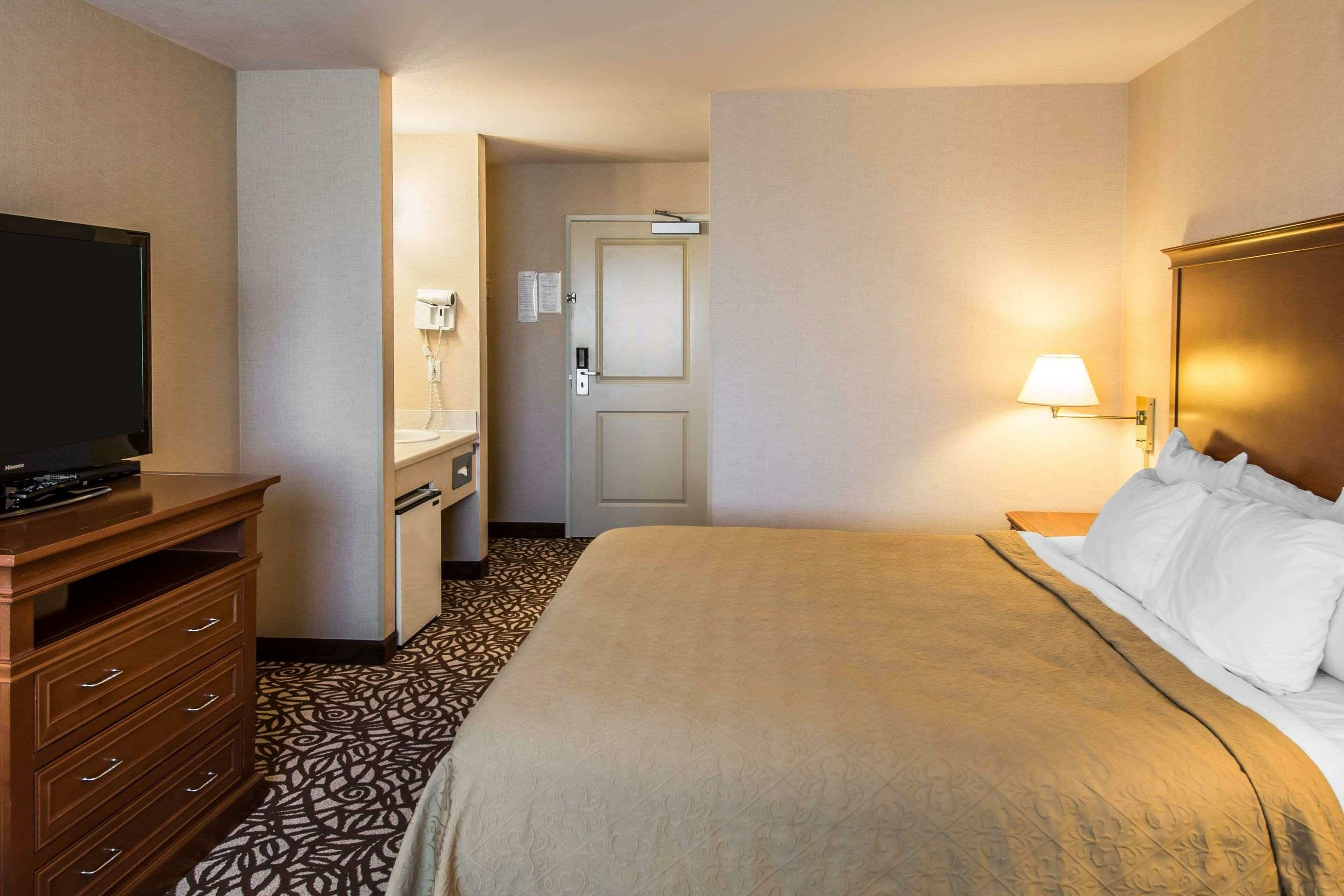 Фото Quality Inn Kennewick