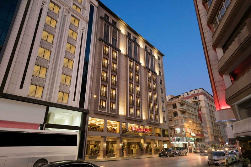 Гостиница Ramada Hotel & Suites by Wyndham Adana в Адане