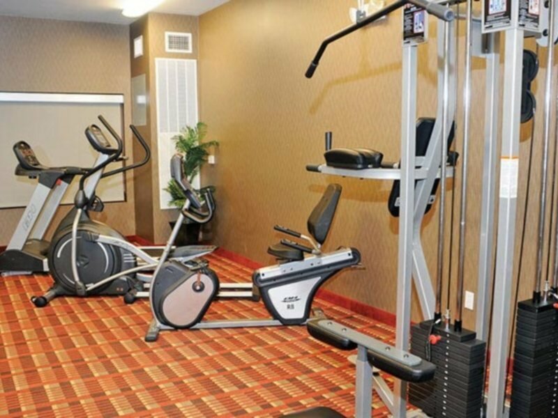 Фото Best Western Plus Austin Airport Inn & Suites