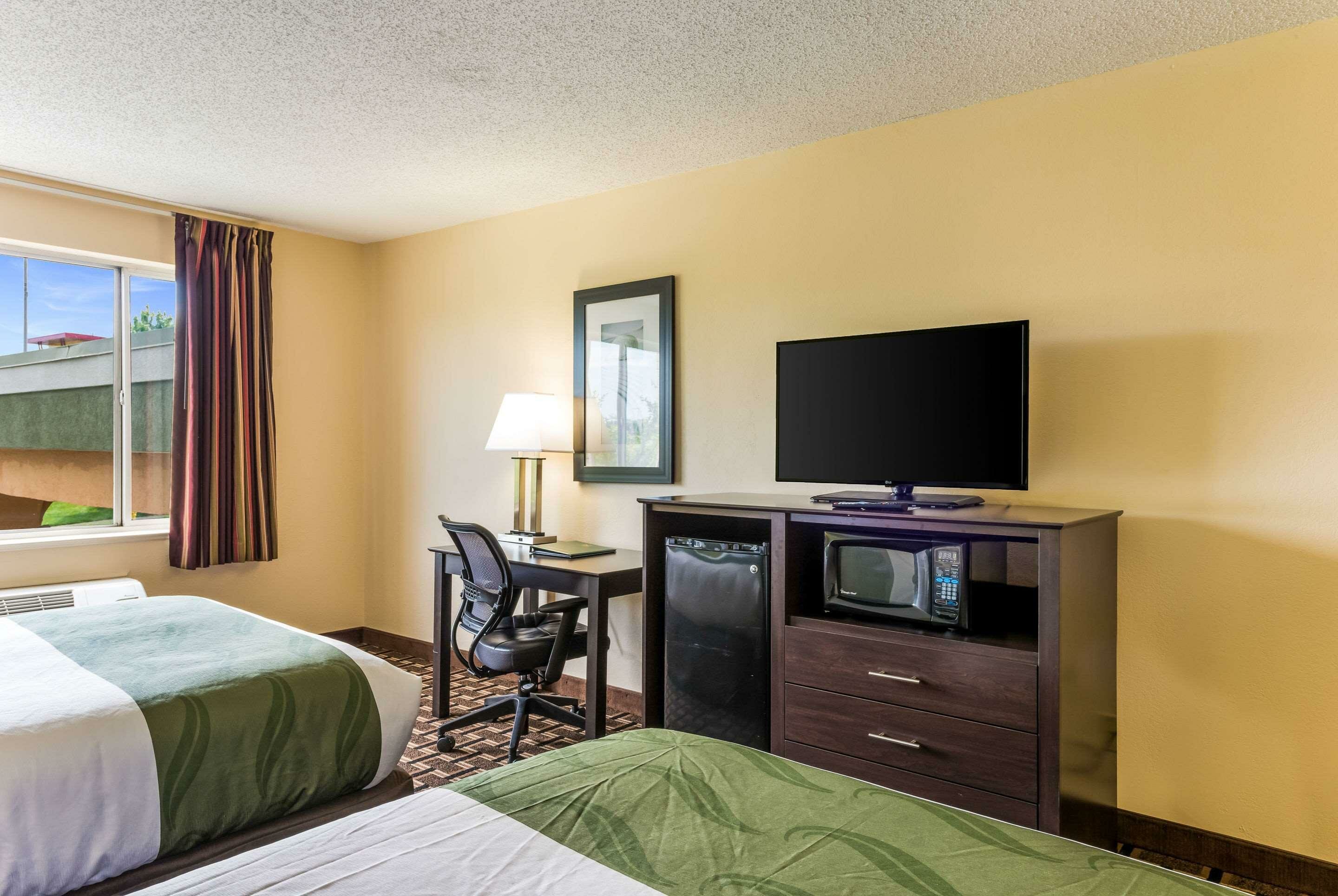 Фото Quality Inn Huntersville near Lake Norman