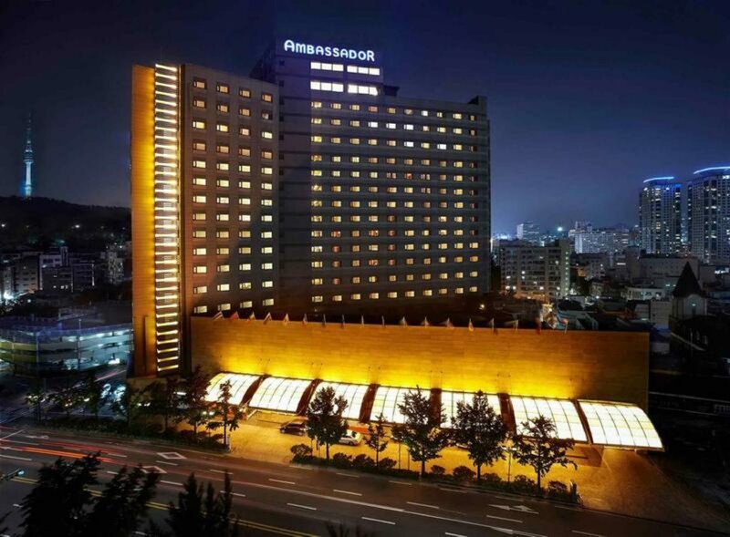 Гостиница The Ambassador Seoul - A Pullman Hotel в Сеуле