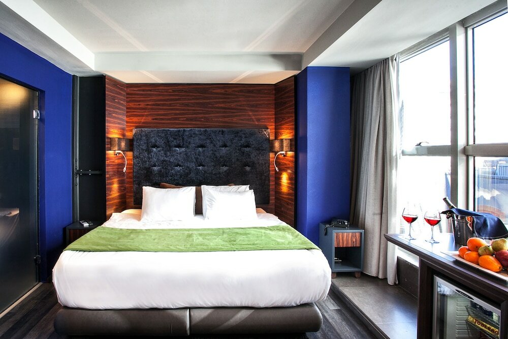 Фото Diamond Suites