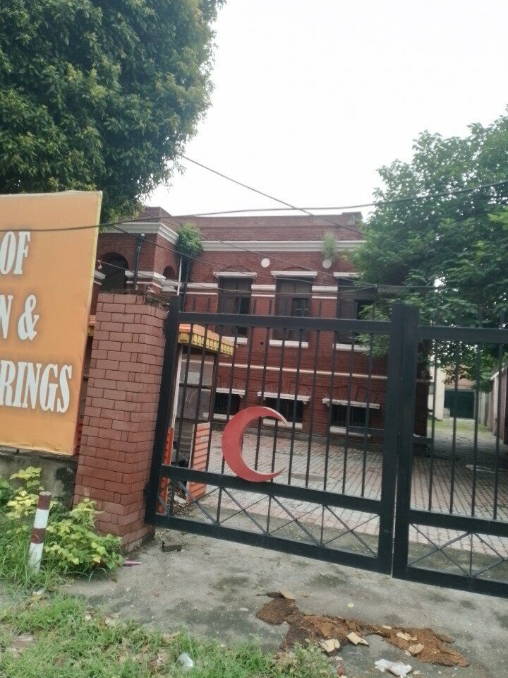 Ambulance services Red Crescent Ambulance Services, Lahore, photo