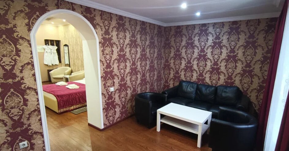 Фото Гостиница на Новомарьинской