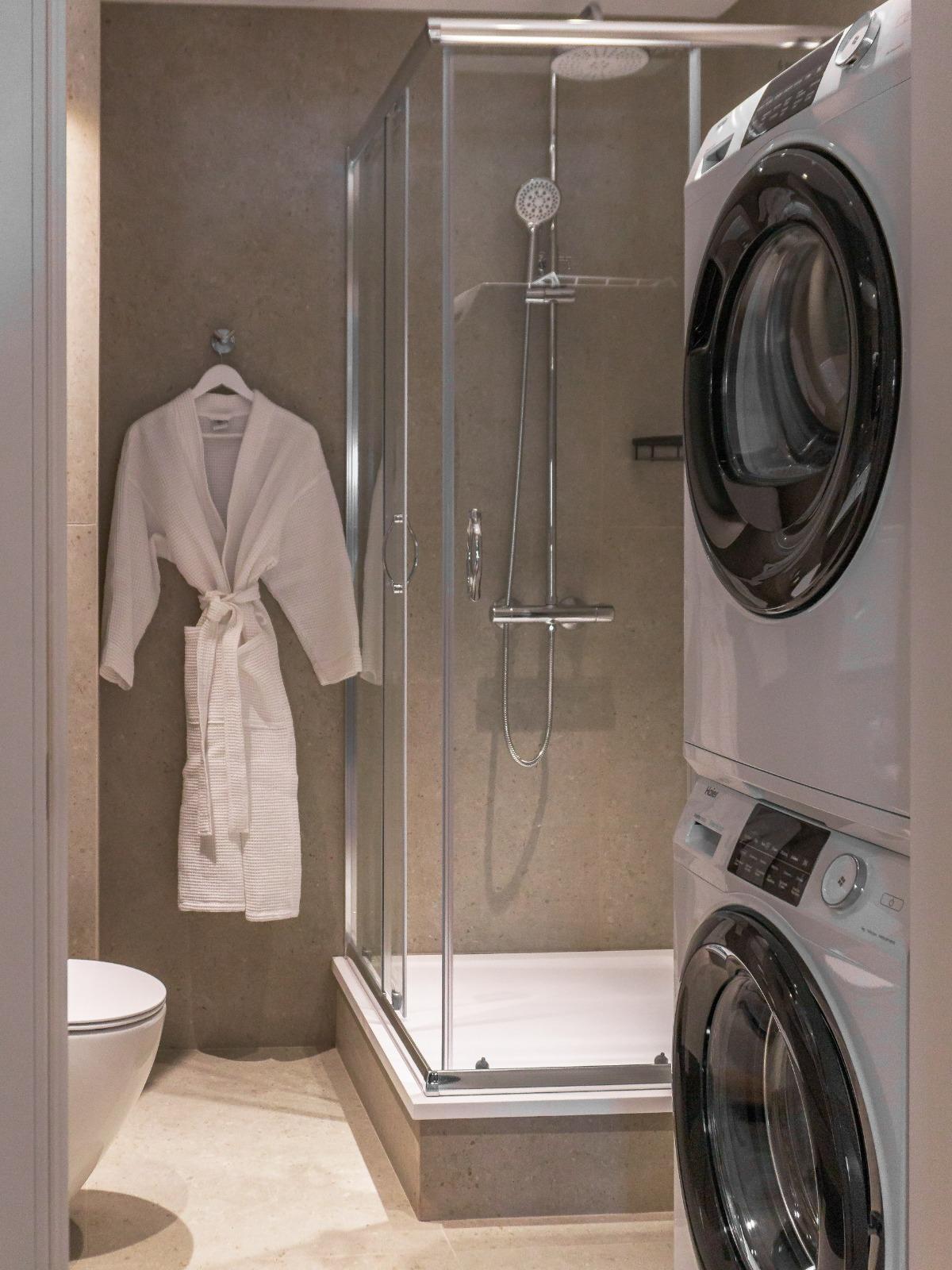 Фото FarFour Inn & Suite