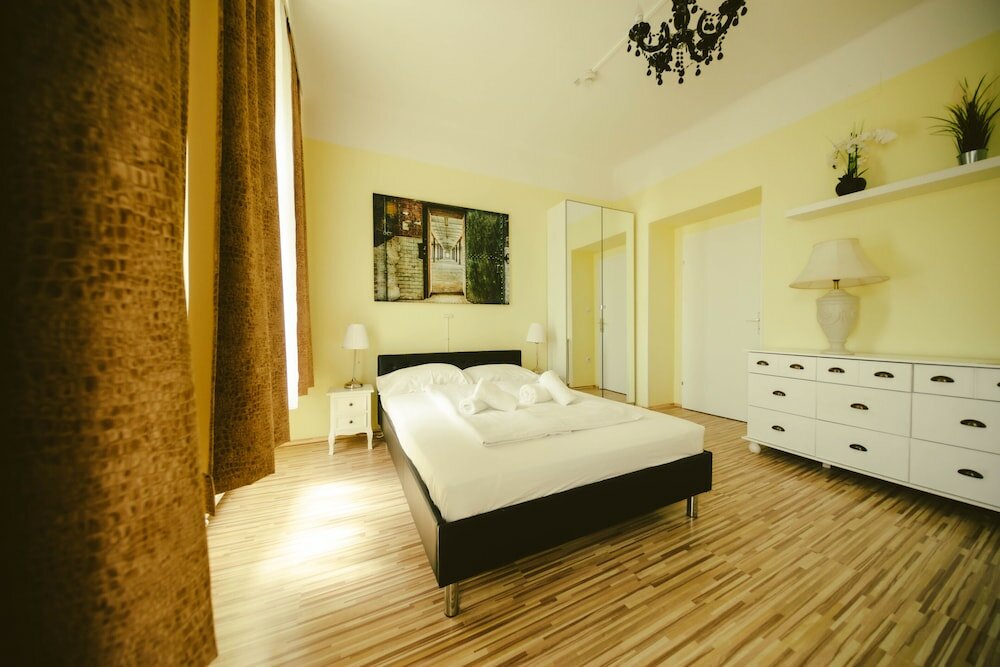 Фото Hotel California