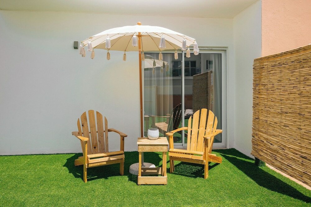 Фото Coral Botique Suites