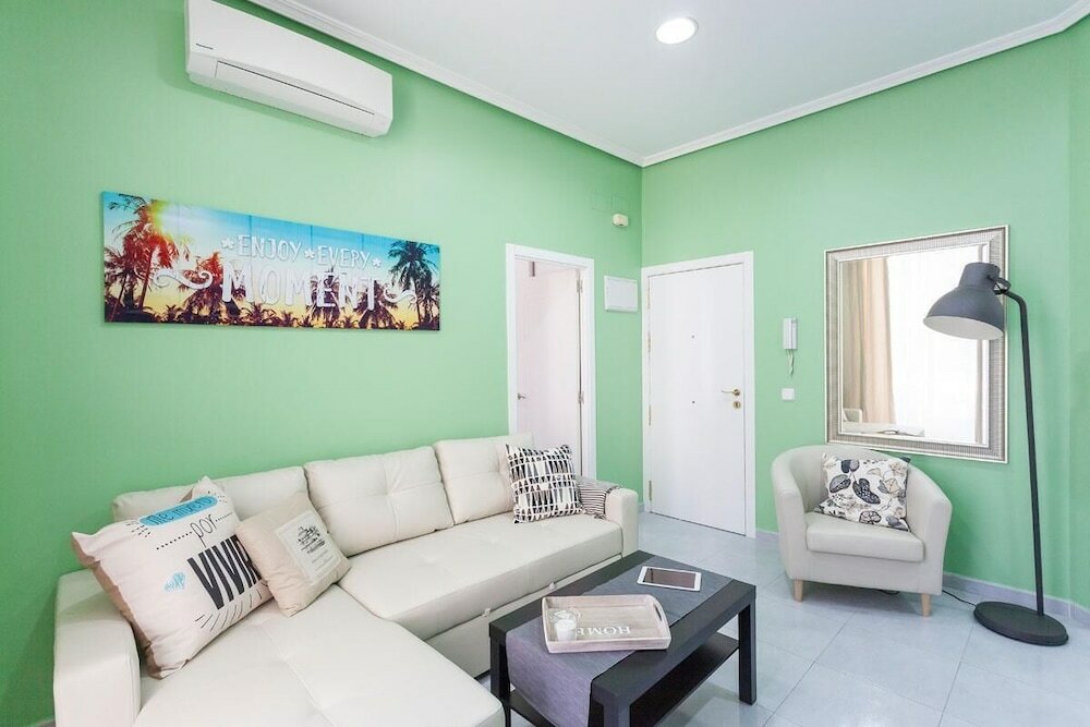 Фото Sunny Urban Apt. Historic District - Sol