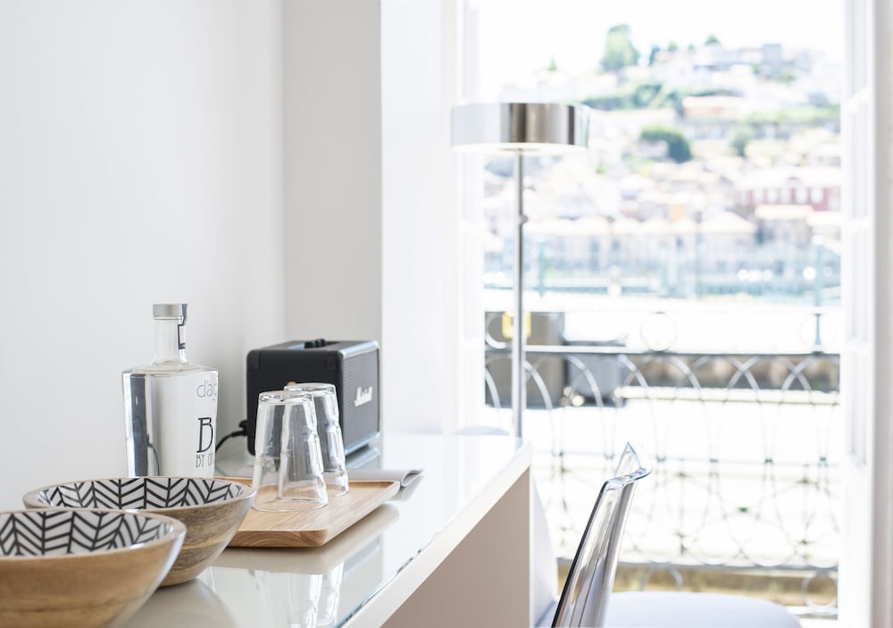 Фото Miragaia Riverside Suites