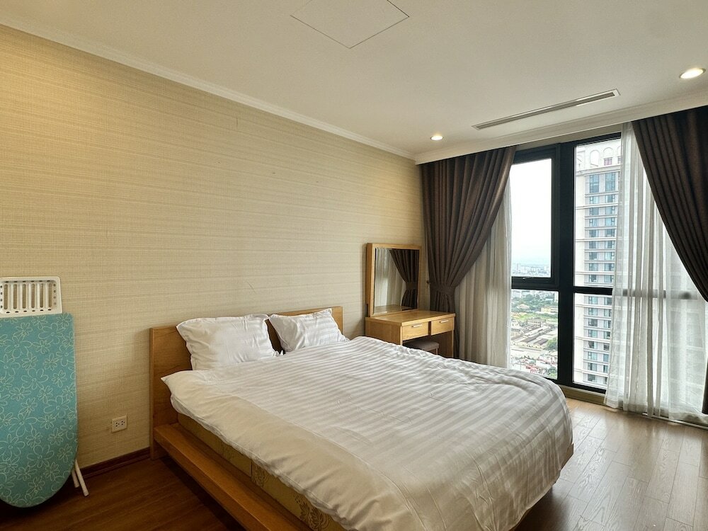 Фото Royal City Luxury Apartment