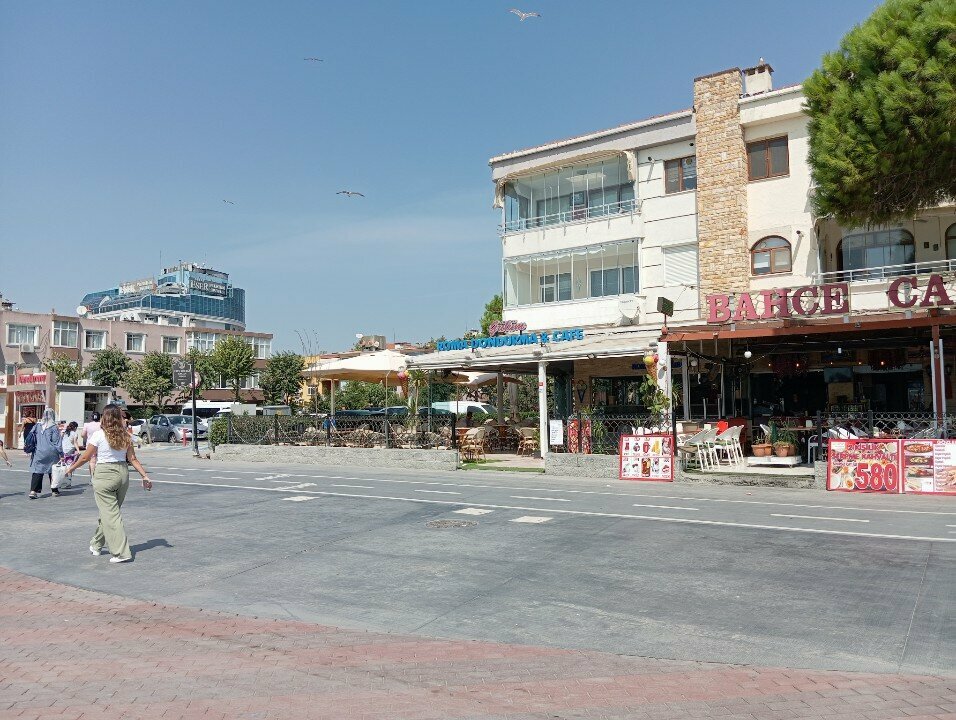 Кафе Gulum Roma Ice Cream & Cafe, Стамбул, фото