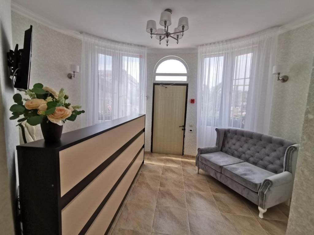 Фото Orange House