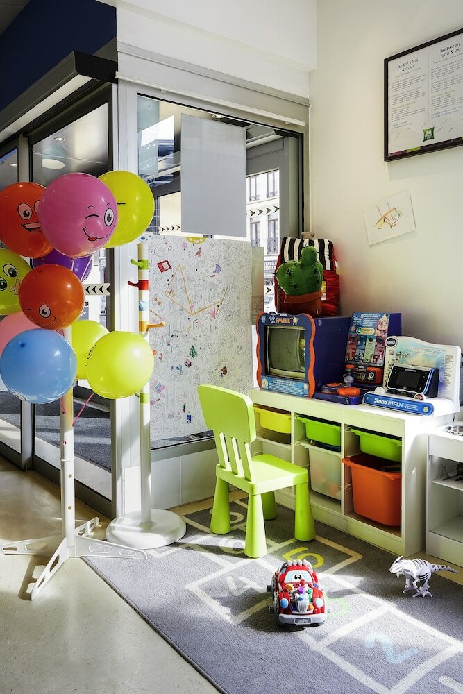 Фото ibis Styles Lille Centre Gare Beffroi