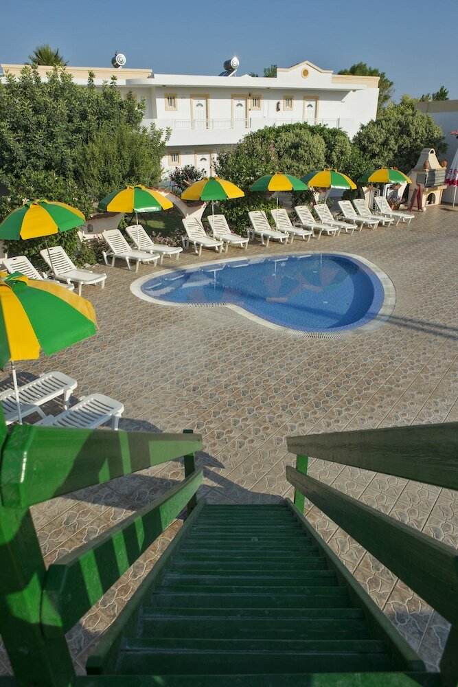 Фото Fili Hotel Apartments