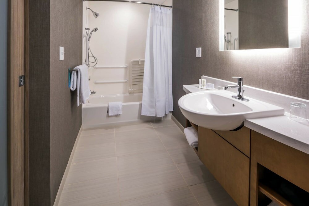 Фото SpringHill Suites by Marriott Fishkill