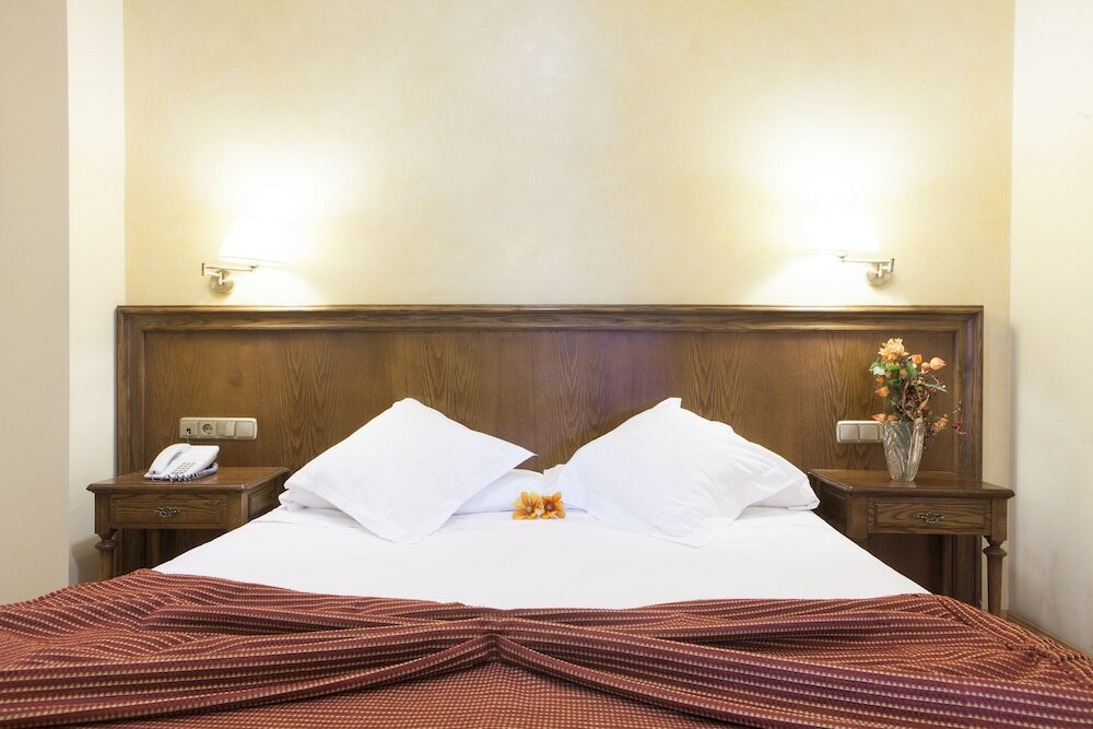 Фото Hotel Cervantes