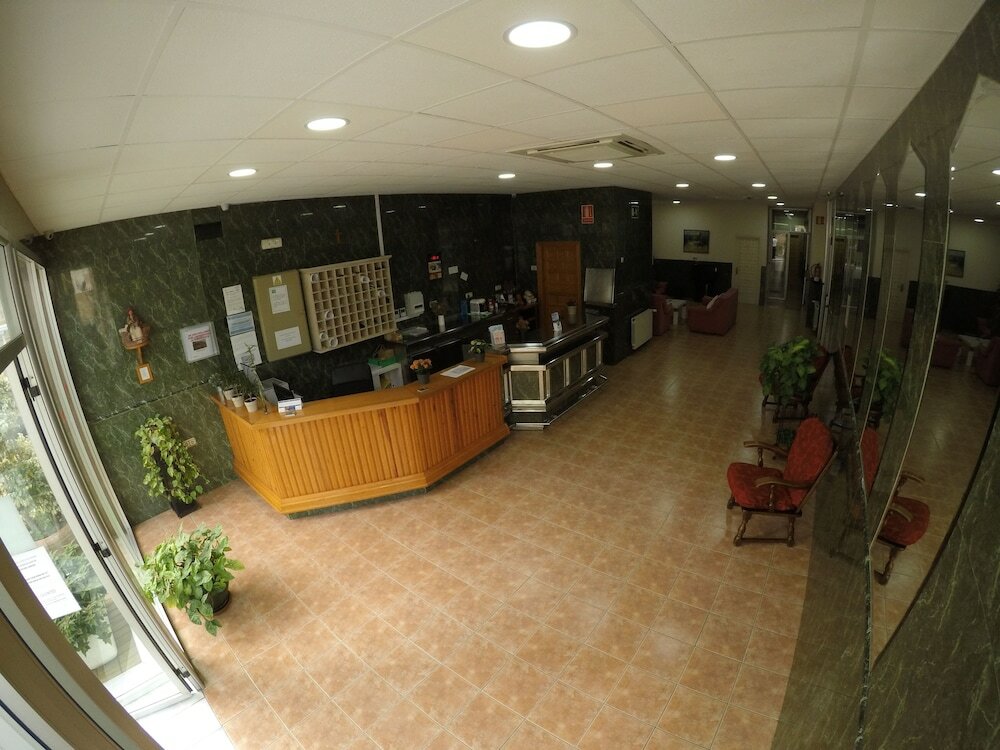 Фото Hostal La Casa de Enfrente