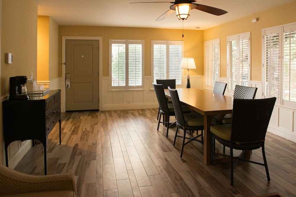 Фото Lighthouse Lodge And Cottages