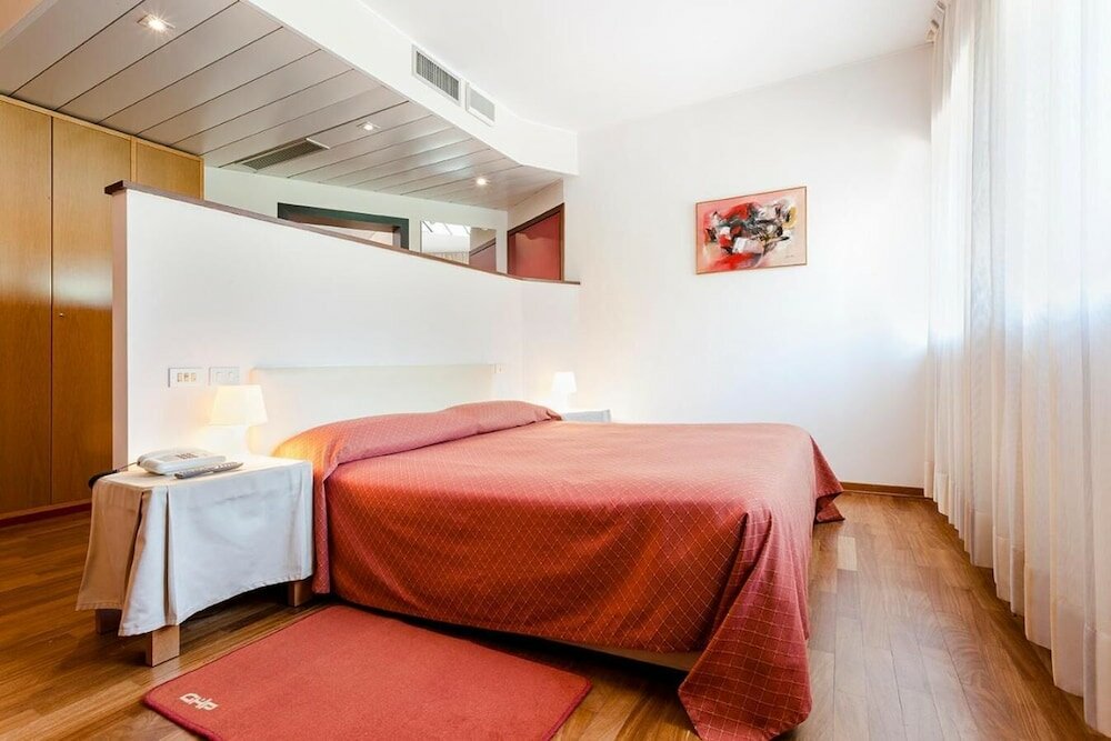 Фото Grand Hotel President