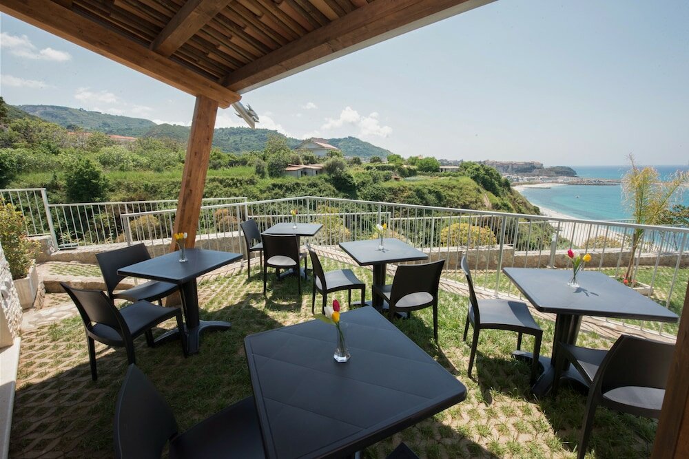 Фото Borgo degli Dei - Affittacamere Poseidone