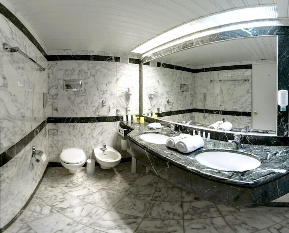 Фото Corfu Palace