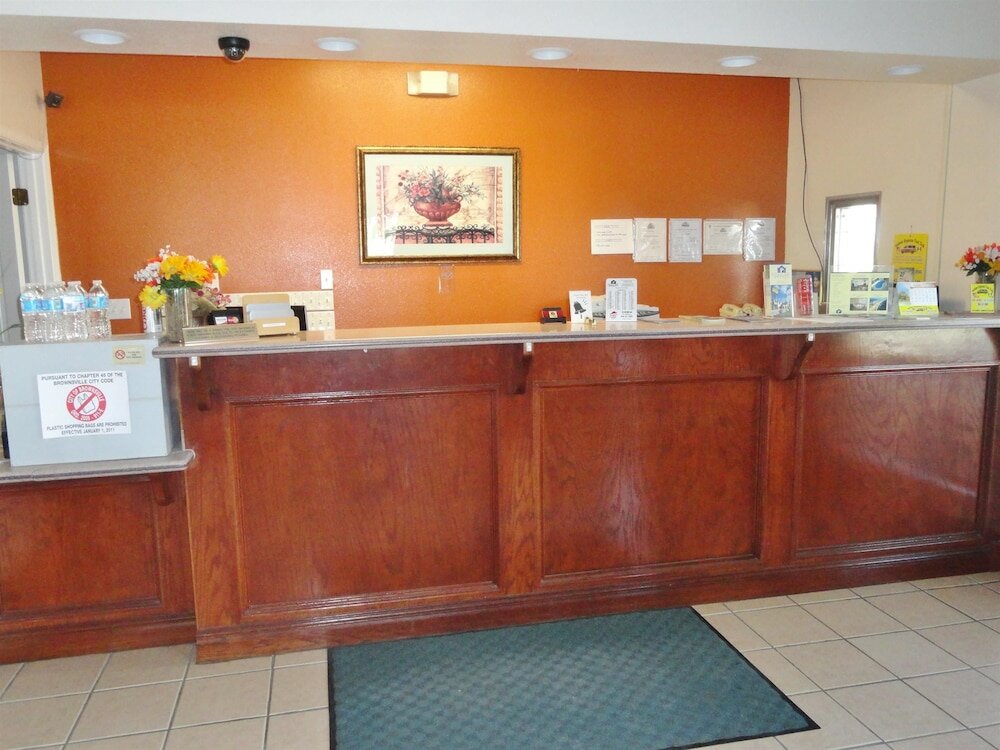 Фото Americas Best Value Inn Brownsville
