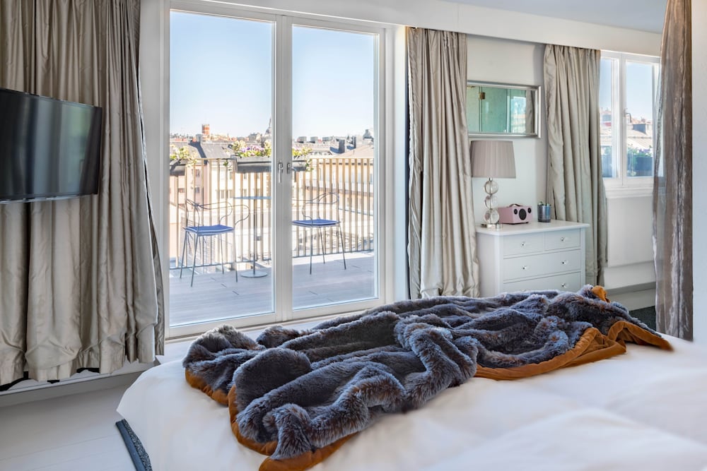 Фото Hotel Rival