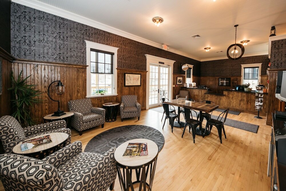 Фото The Railroad Inn