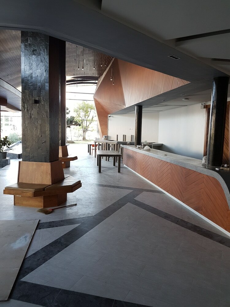 Фото The Whe-la Wha-le Hotel