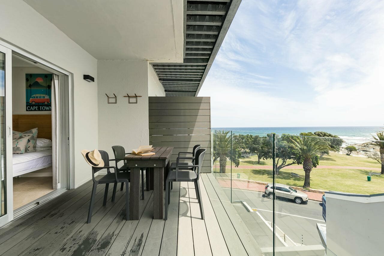 Фото Camps Bay Village