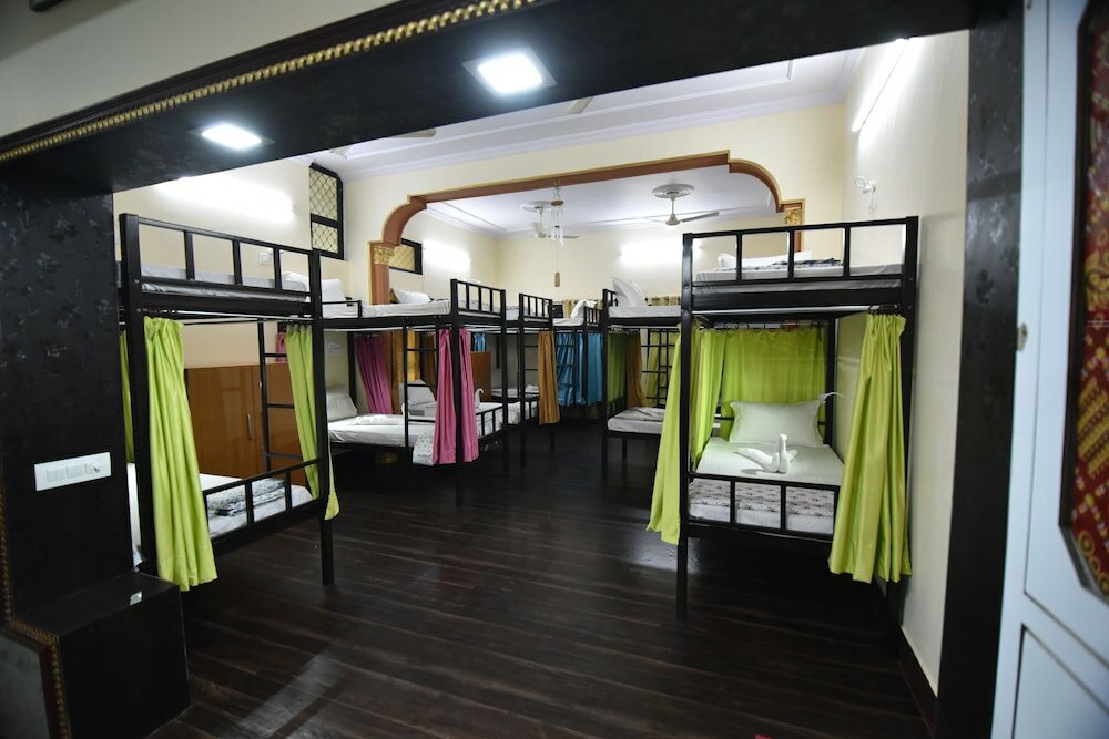 Фото Hotel Vaishnavi