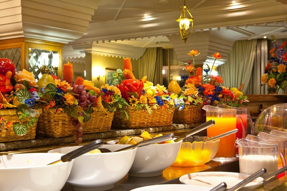 Фото Mövenpick Hotel Windhoek