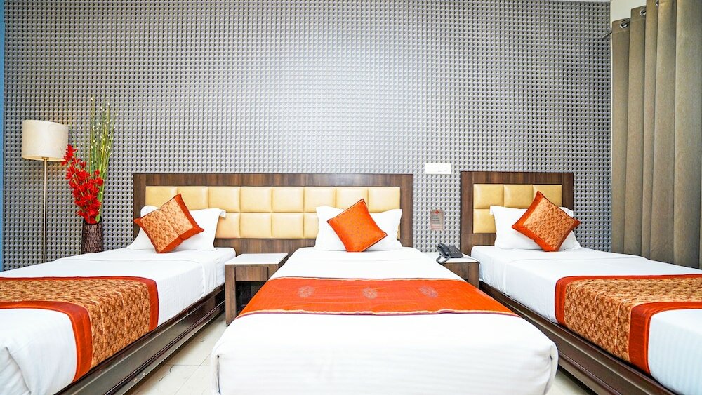 Фото Hotel Pooja Palace