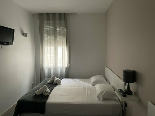 Гостиница Hotel Anna Livia в Каннах