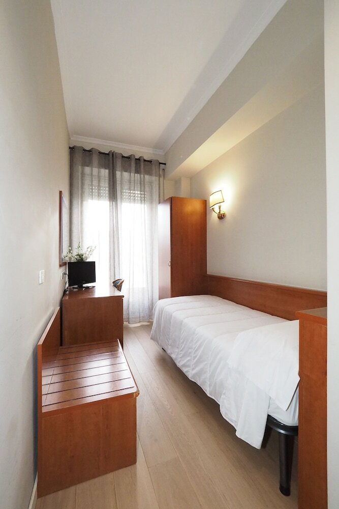 Фото Hotel Laura