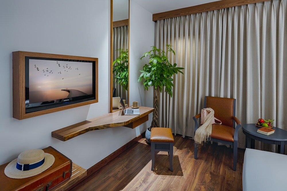 Фото Silverland Min Hotel