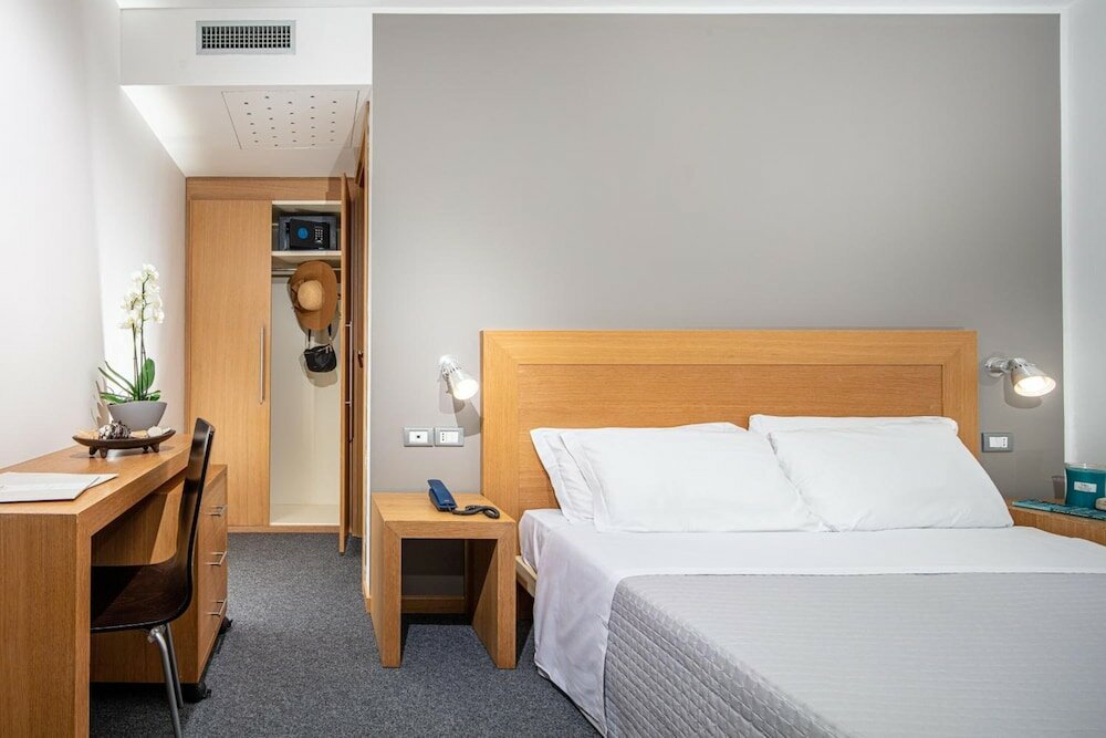 Фото Hotel Martini