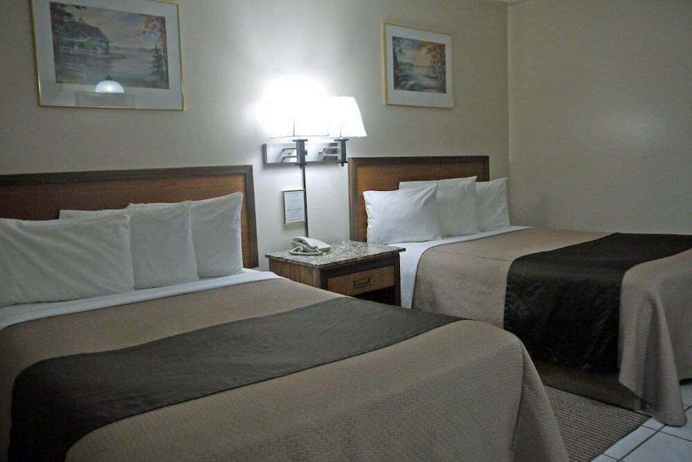 Фото Newmarket Inn