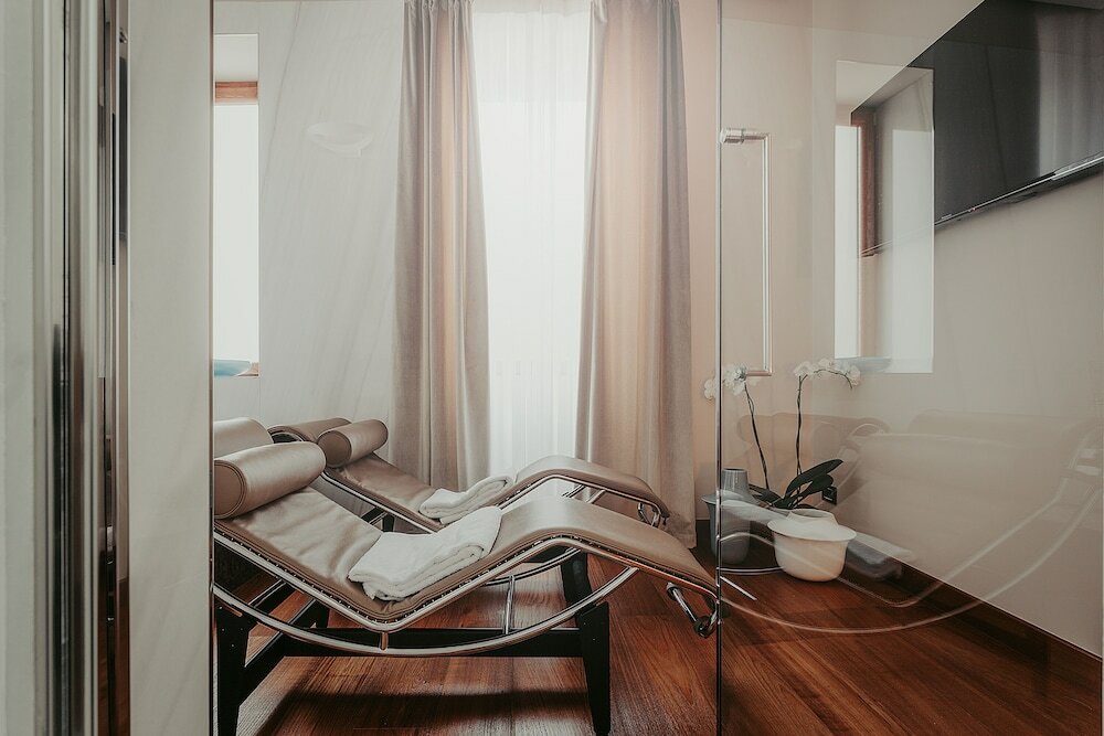 Фото Bacã Suites Restaurant & Bar