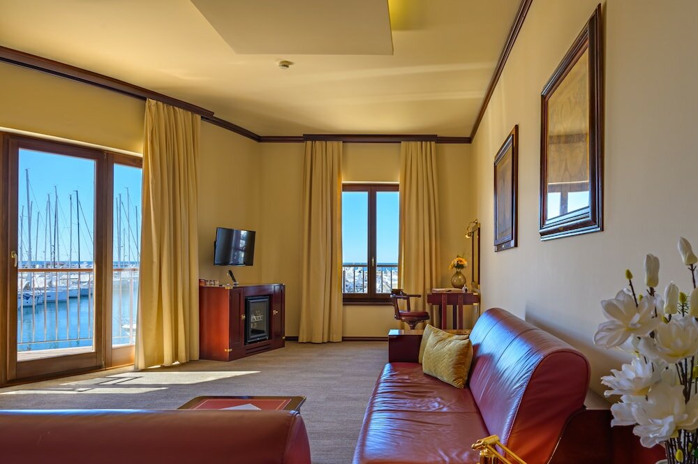 Фото Hotel Nautica