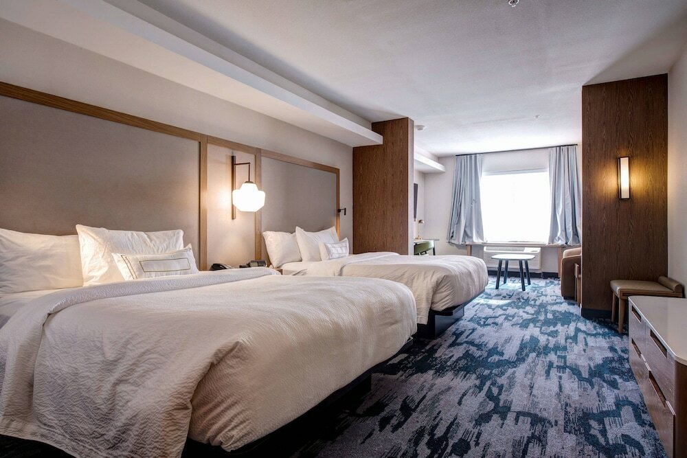 Фото Fairfield Inn & Suites by Marriott Minneapolis North