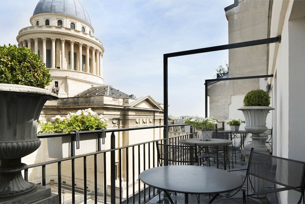 Фото Hôtel des Grands Hommes